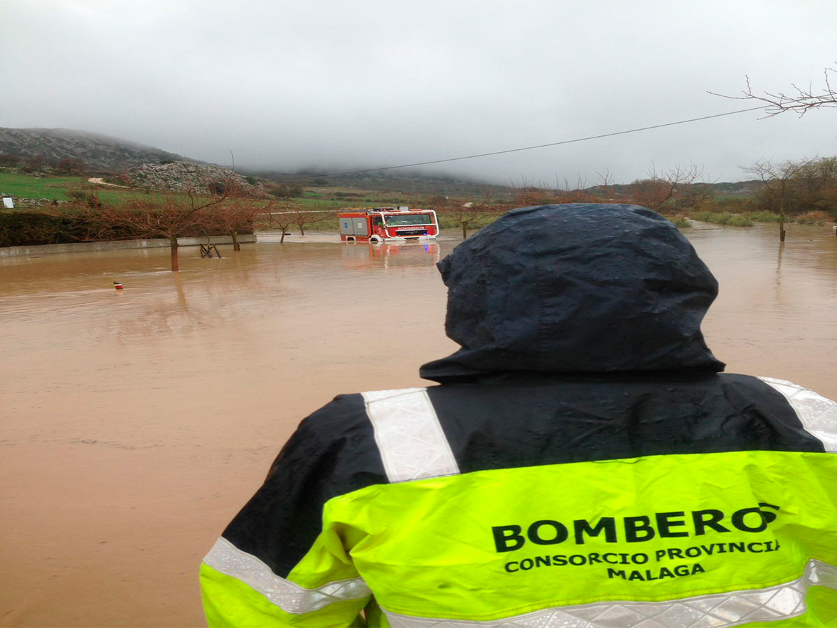 La Diputación de Málaga realiza 140 intervenciones por viento y lluvia